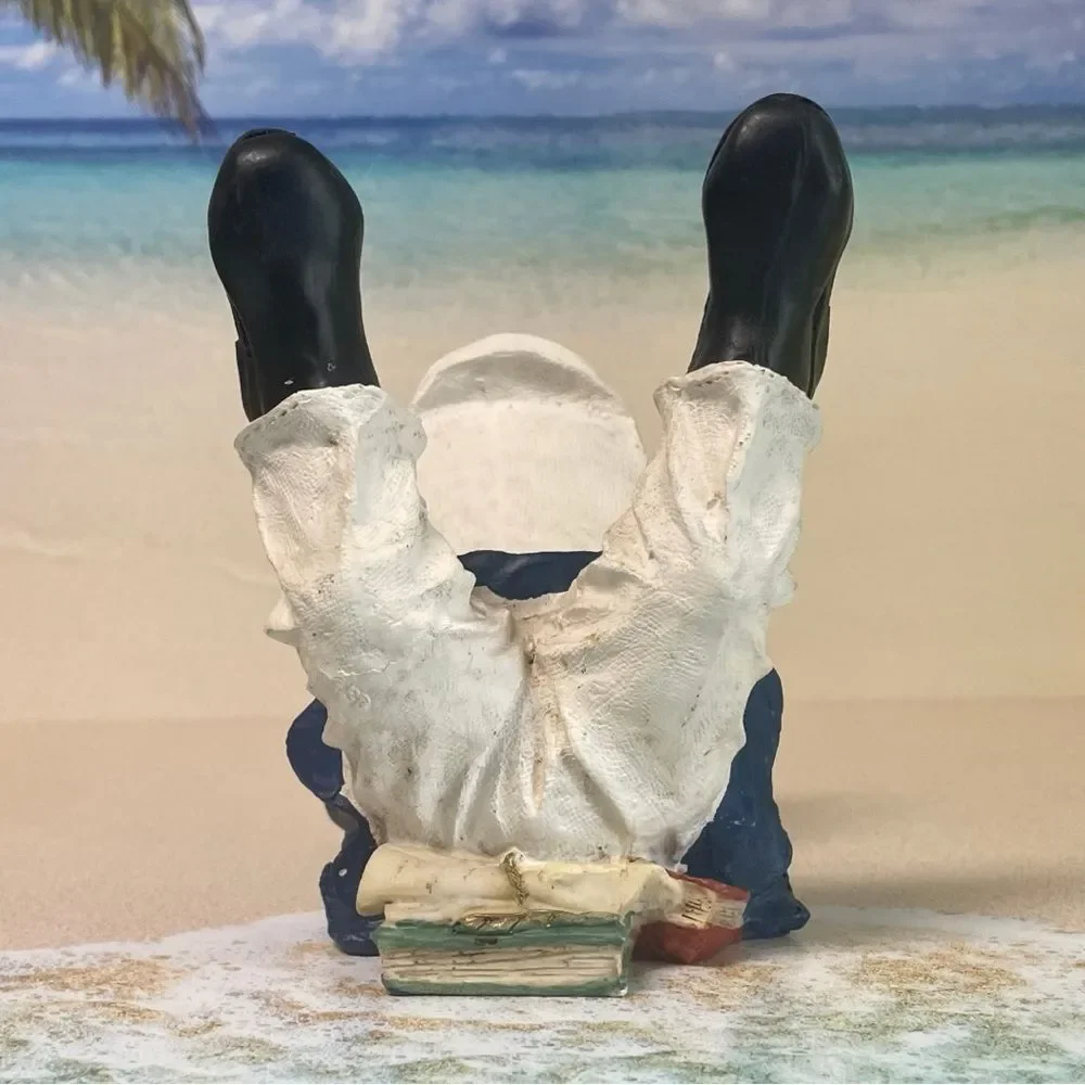 Beachcomber playful resin